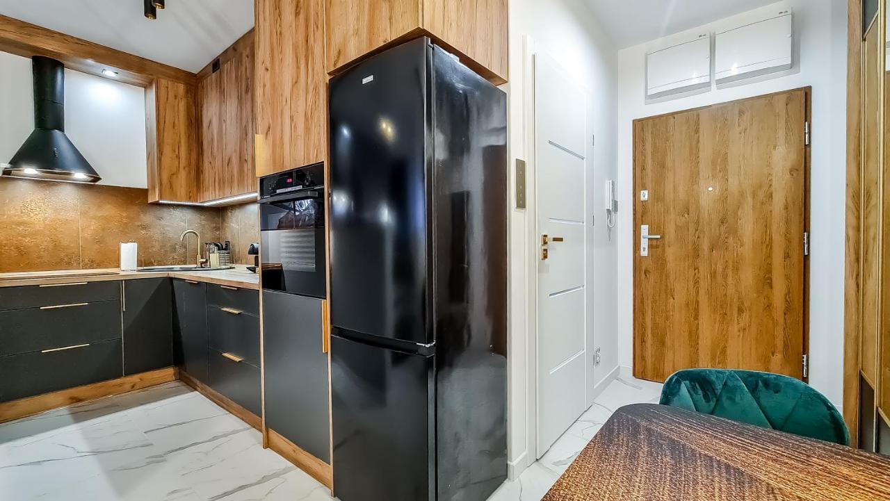 Gold Apartament Przy Ksiezym Mlynie - Garaz - Dostep Na Kod - Fv Łódź Exteriör bild